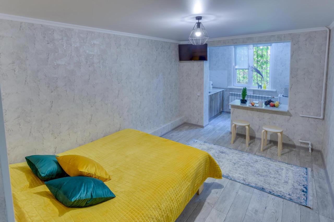 Yourhouse На Розыбакиева Утепова Недалеко От Меги Almaty Eksteriør billede
